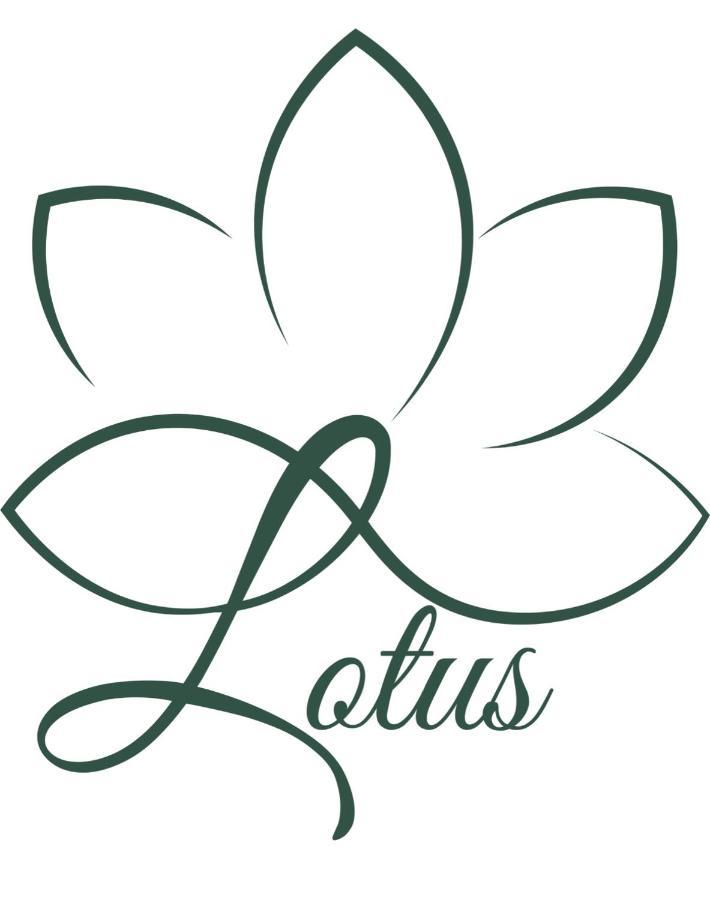 דירות בארי Lotus מראה חיצוני תמונה